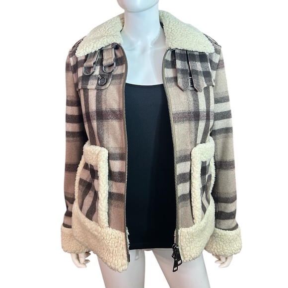 Burberry Shearling wool Jacket - size 8 - Picture 1 of 7